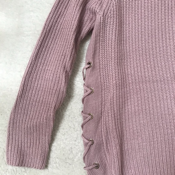 DYNAMITE Ribbed Knit Turtleneck - Picture 5 of 6